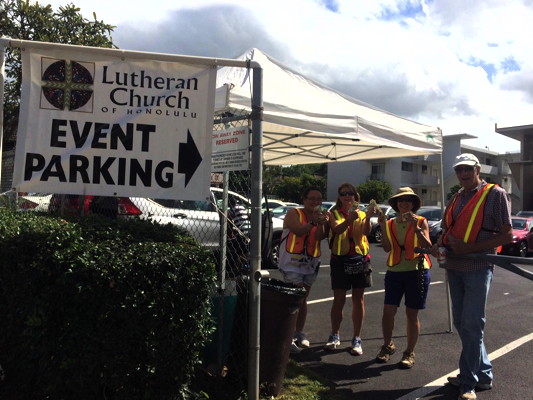 some of the volunteers who helped with the fundraiser