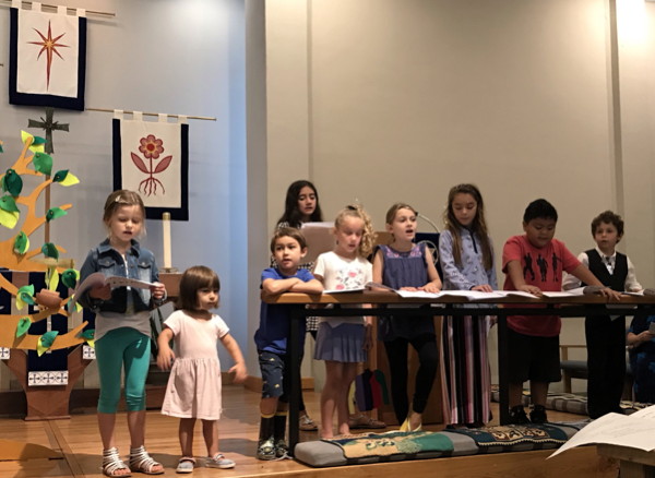 All the children join in singing the Jesse Tree chorus