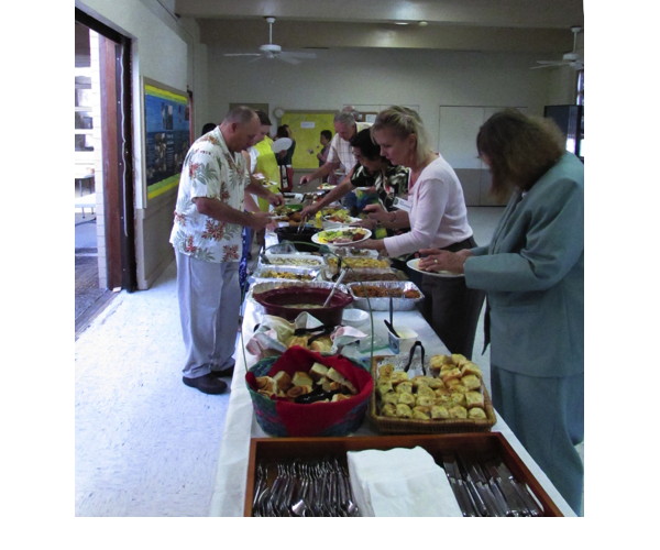 Between services the congregation enjoyed a delicious potluck brunch.